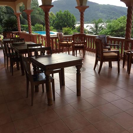 Bayview Villa -Sea Side Villa Anse Boileau Luaran gambar