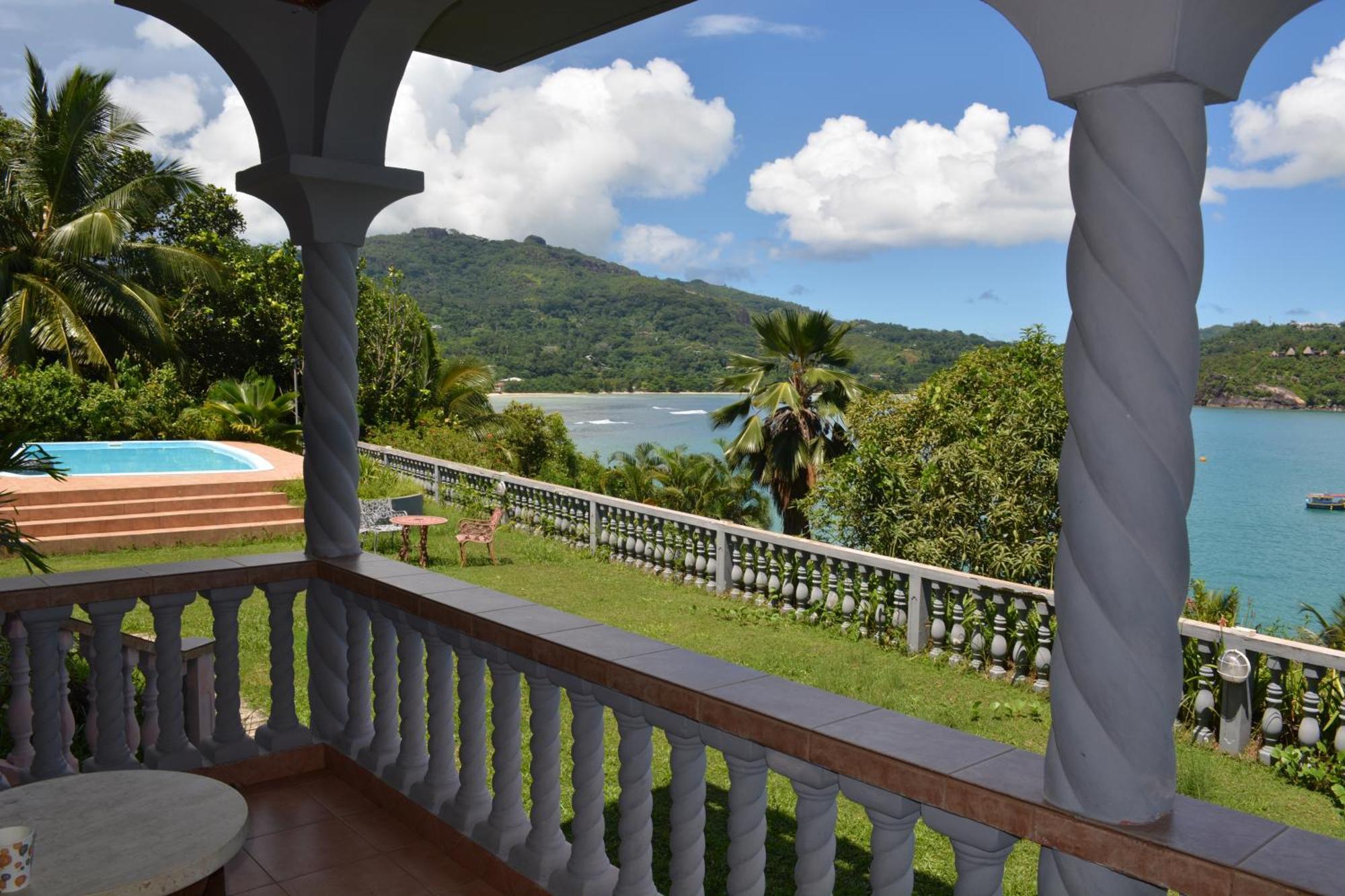 Bayview Villa -Sea Side Villa Anse Boileau Luaran gambar