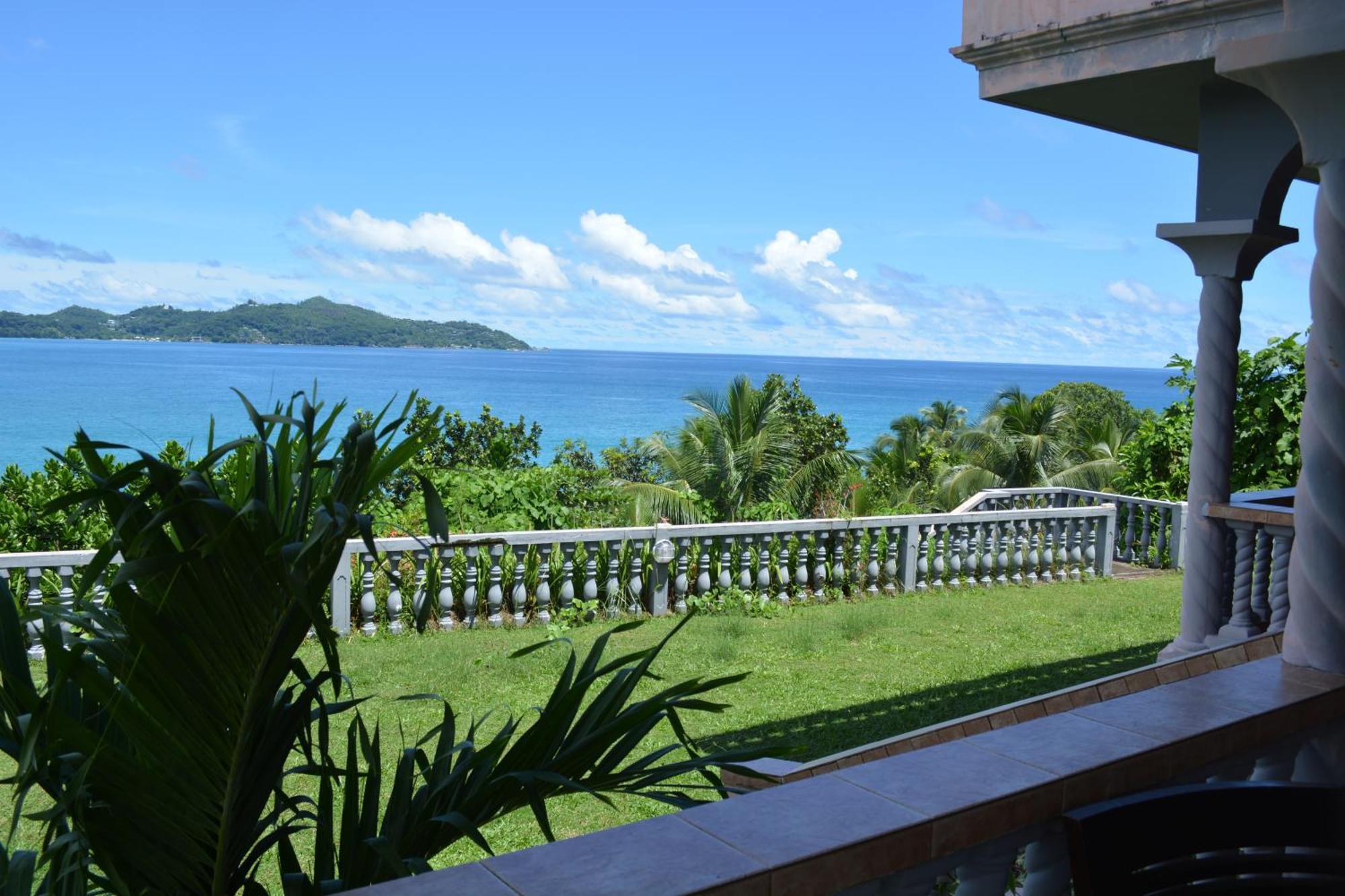 Bayview Villa -Sea Side Villa Anse Boileau Luaran gambar